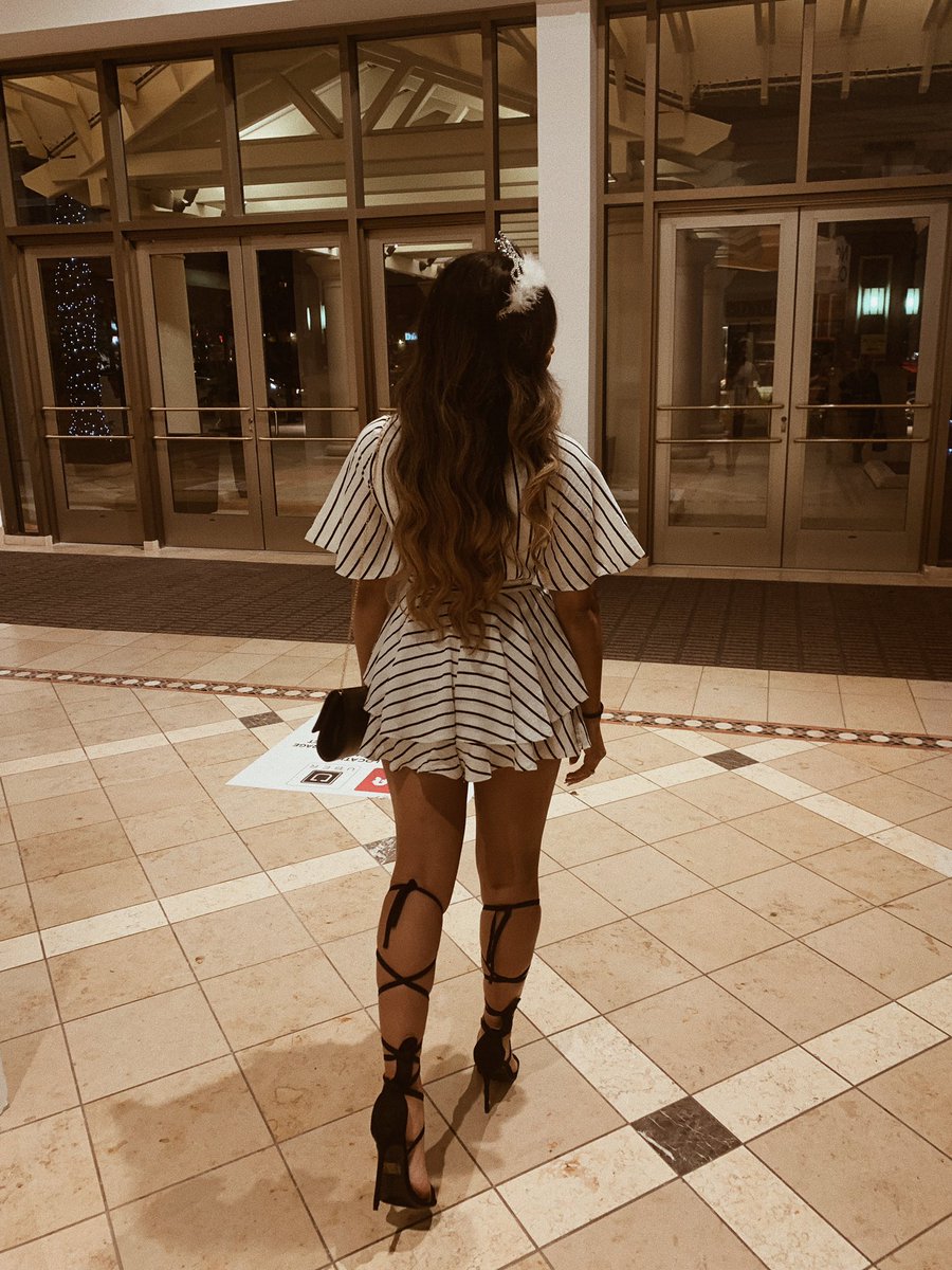 urh0rrorgf's tweet photo. I didnt post any bday pics so here ya go 👸 #20Bitches https://t.co/RGhz0LkzGB