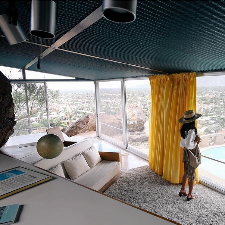ModernismWeek's tweet photo. Did you know Frey House ll was at the highest elevation of any residence in the city at the time it was built? Albert Frey took five years to select this site and then measured the movement of the sun for one year thereafter. 

#regram @PSArtMuseum 📷: #PSModSquad @oliviavlopez https://t.co/yb5haPTiDx