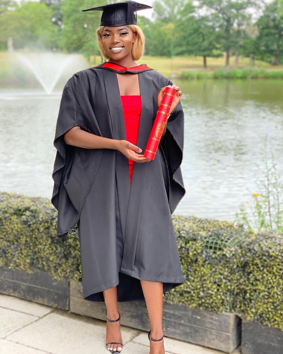 MochaaMamiii's tweet photo. Mannnn seeing my mom cry as she watched me (her first born) graduate yesterday made me feel beyond accomplished!!! I owe all to God!!! Sophisticated, Educated & melanated!!!!π©πΎβππ #Economicsgrad https://t.co/bAXKSOYd7R