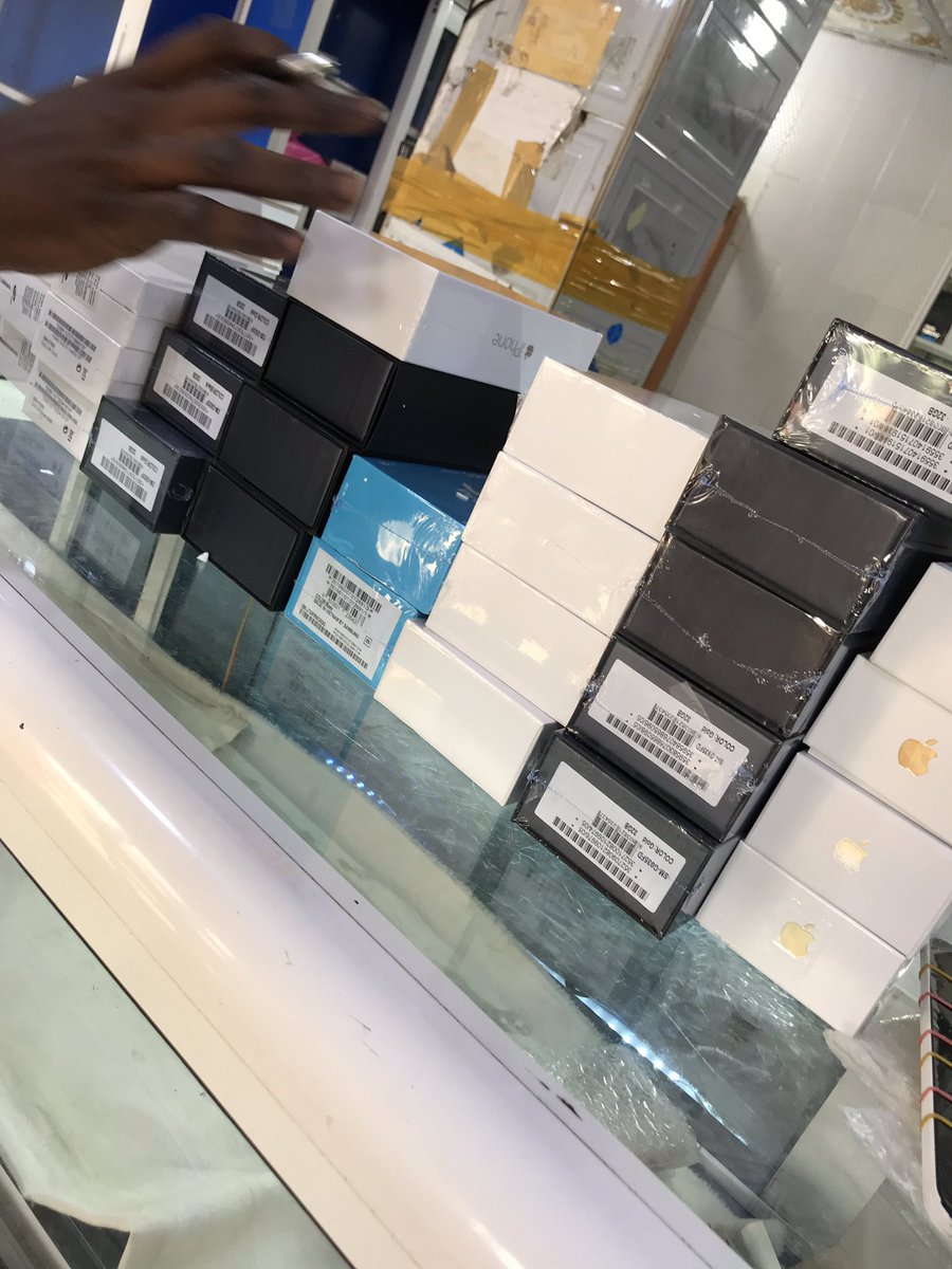 MnazUmar's tweet photo. Evening twitter world.

This is my hustle and what put food on my plate.
Do your thing twitter world my customer might be on your timeline 
Bless up 🙏

A single retweet might change a life https://t.co/jqnlWOG2xL