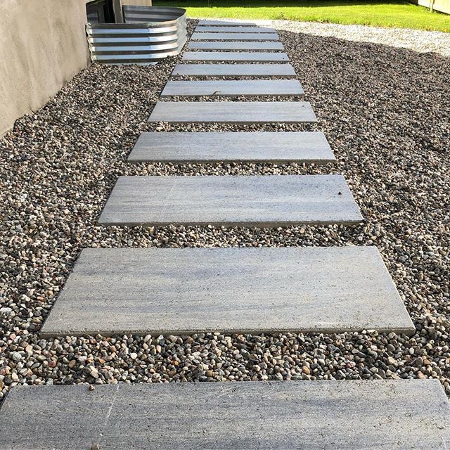 lllprojects's tweet image. Who loves these new slab options from @permacon_ @marc_permacon_carriere Comes in two colours. We installed this project in the spring! #ottawa #permacon #slabs #madria #stepping #stones #beautiful #new ift.tt/2Lxeurs