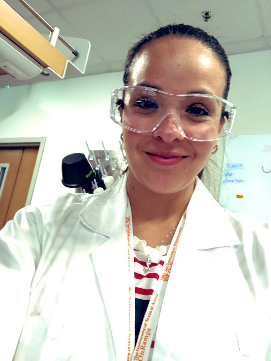 vsram26's tweet photo. Working on my favorite part of Chem @TexasOnRamps . @lorenikerecman @BelAirHigh #chemislife https://t.co/1002KUhRQk