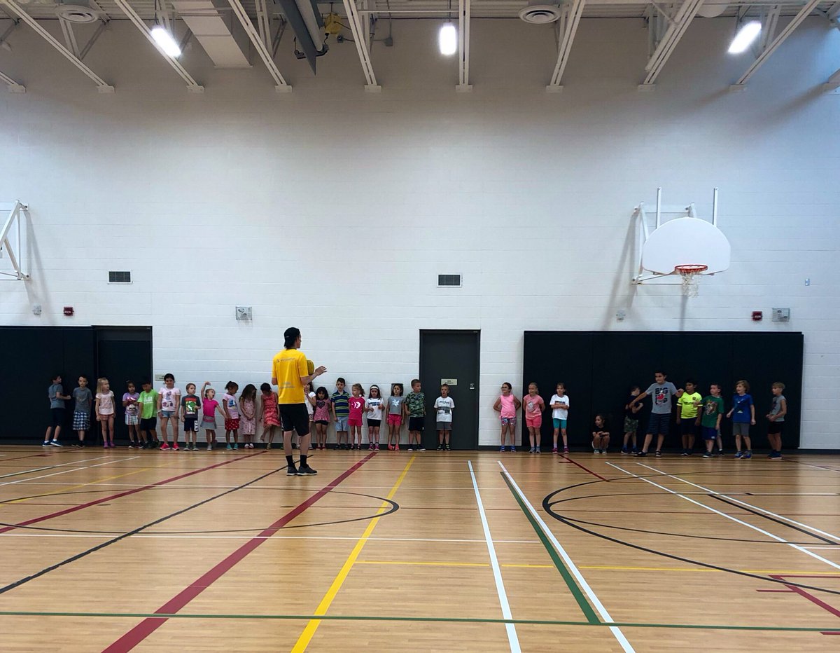 MrsWhaley_'s tweet photo. On #Day9 @CampSummerLAND, we had a visit from #AussieX to teach our campers some fun new #teambuilding and #cooperativework games #DownUnder style! We had so much fun!! 🏉🏃🏻‍♀️🏃🏾‍♂️ @XMovement_ #HCDSBBelonging https://t.co/I9AZMvJFl6