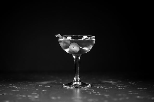 • Martinis, reliable &amp; refreshing. 
#wearehoipolloi #acehotel #aceldn #eastlondon #shoreditch #hoxton #hackney #bethnalgreen #cocktails #londonrestaurant #londonrestaurants #londonbars #londonbar #london #foodie #brunch #remoteworking  #liverpoolstre… ift.tt/2O32Fv6