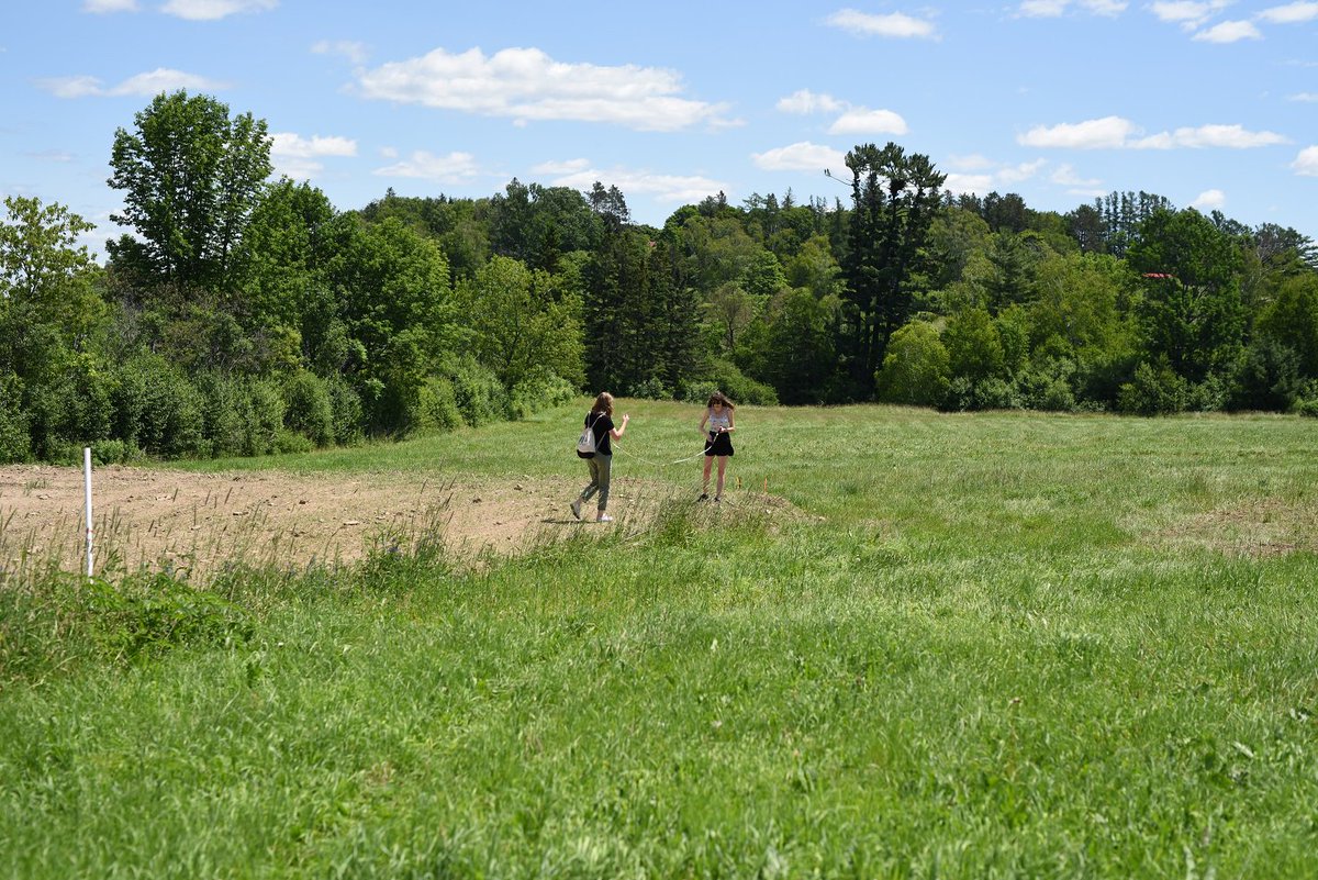 thislabmayfly's tweet photo. We're wrapping up our first full week of regular content with the return of #FieldworkFriday! 

Last week, @BiologyUnb's Tidswell Intern, Anna Varty, took a trip with @EmHasMayflyCAD to our newly expanded/levelled aquacosm site to take measurements. 

#SciTwitter #Biology https://t.co/RdXTpHCtBl