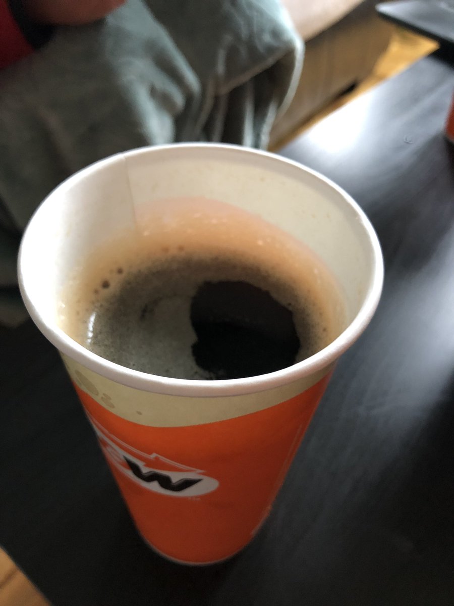Velocity_16's tweet photo. @AWCanada next time you suggest getting your root beer, maybe try filling it up all the way https://t.co/W5DJYzDYLI