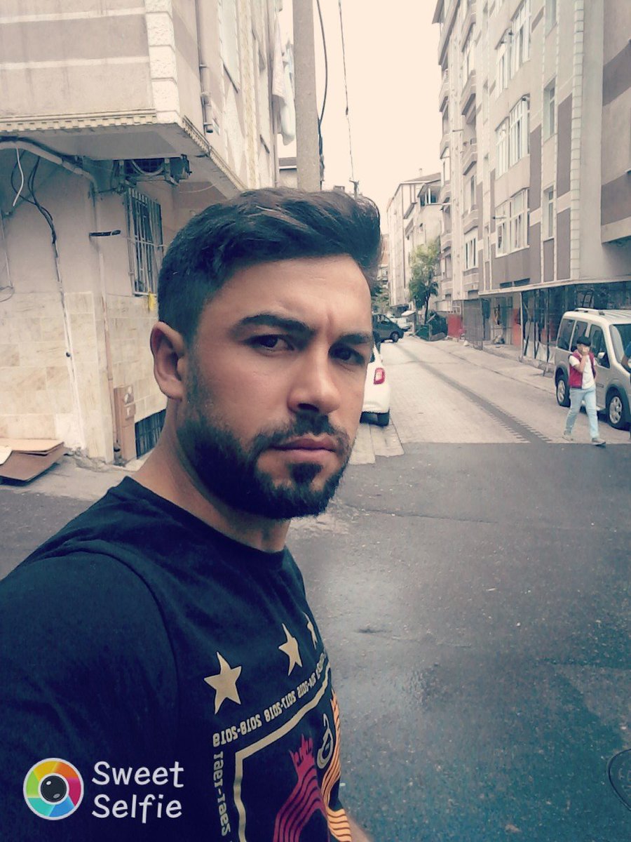 Devranp98326616's tweet photo. @berkunal201 Merhaba ben devran yaş 25 ful aktif no 0539 677 00 56 https://t.co/uuMIhzPop3