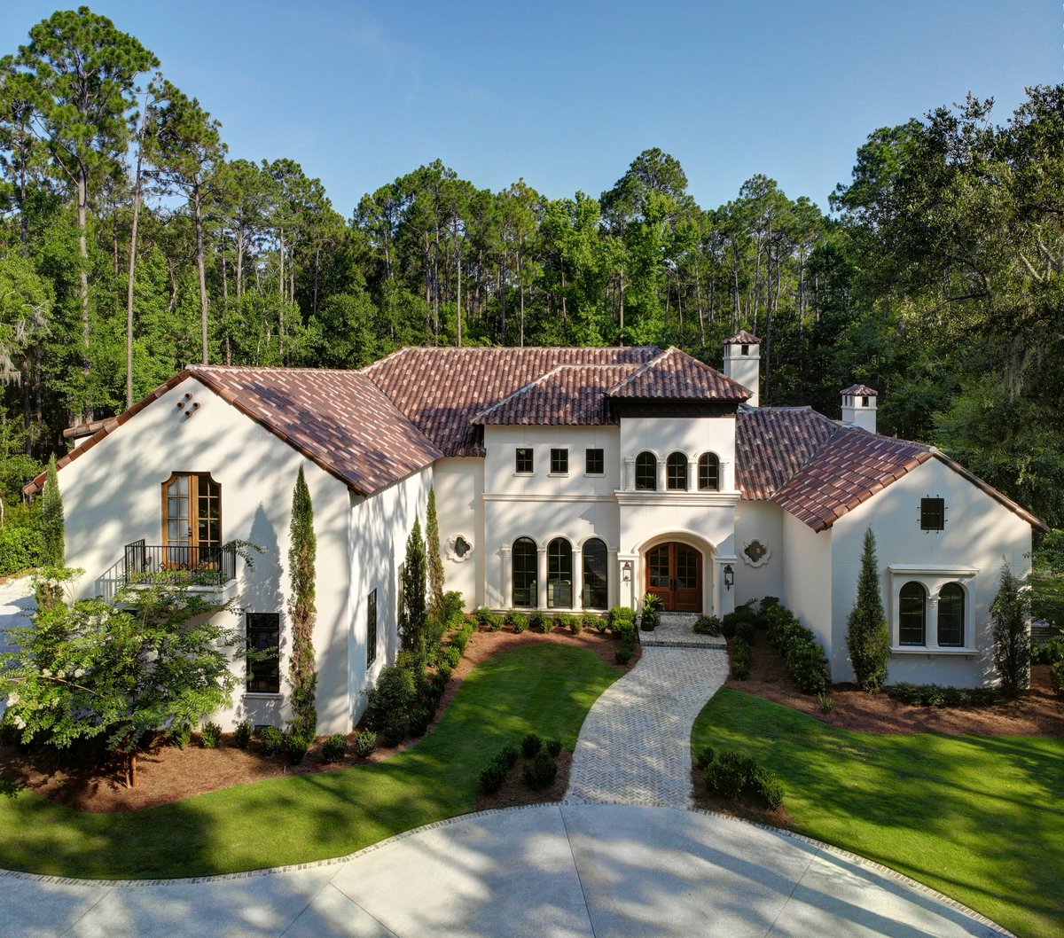 fredericaliving's tweet photo. Just Listed! This beautiful Mediterranean home at Frederica provides every luxury and detail one could want in a 2 acre estate setting. https://t.co/UXm7Igu95r) https://t.co/wFNc7gA5w4… https://t.co/GbdMQJ09Wo