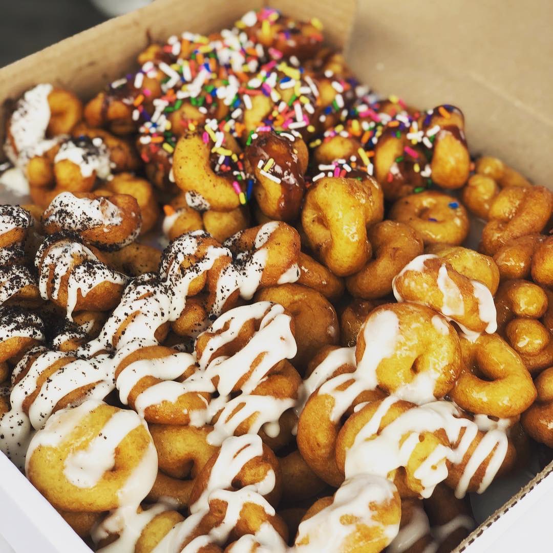 hpcollierville's tweet photo. Hey HPC!! @happyglazedonuts will be on site this Sunday available after both services! 😋😋😋😋 @ Highpoint Church https://t.co/I0Z6j3bjCJ