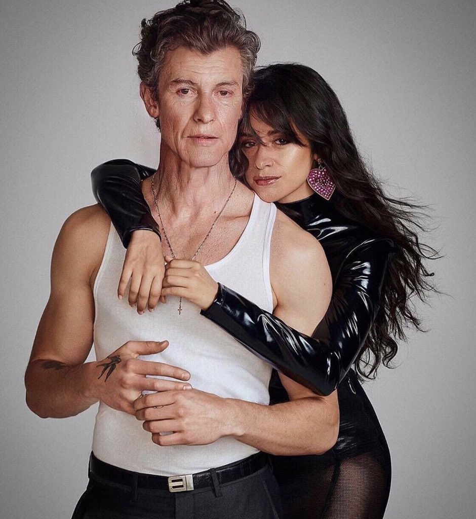 RevistaLikeMx's tweet photo. #ShawnMendes y #CamilaCabello 
 👨🏻‍🦳👩🏻‍🦳 https://t.co/koph304NzO