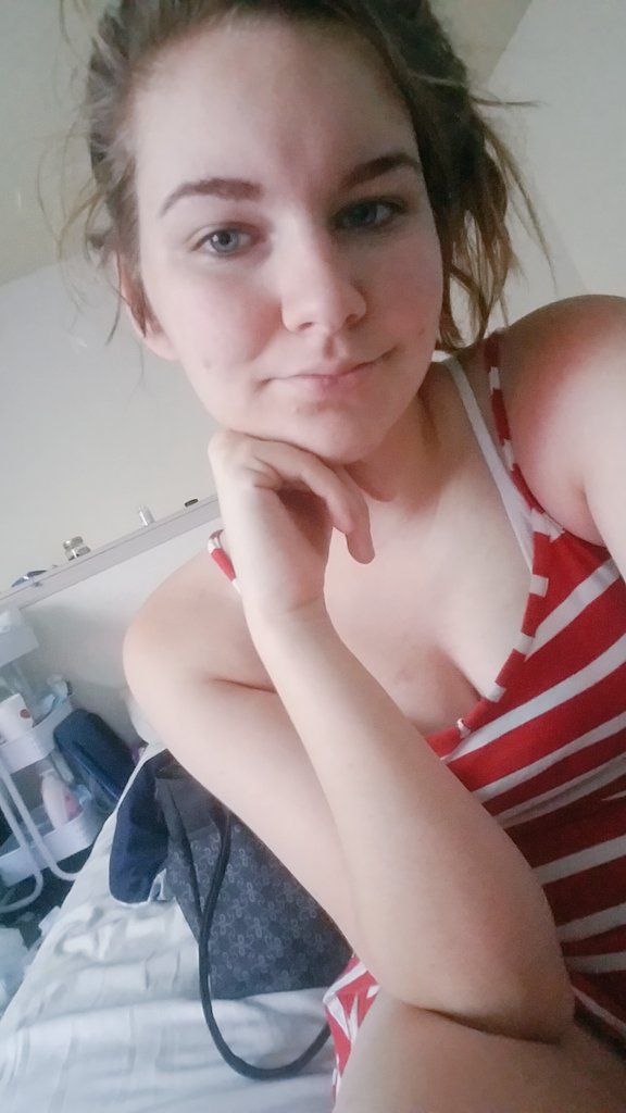 Kim12552891's tweet photo. Help me with my bills? 😘 #sugardaddyneeded #sugardaddylegit #sugarbaby https://t.co/zrBGpL7gZT