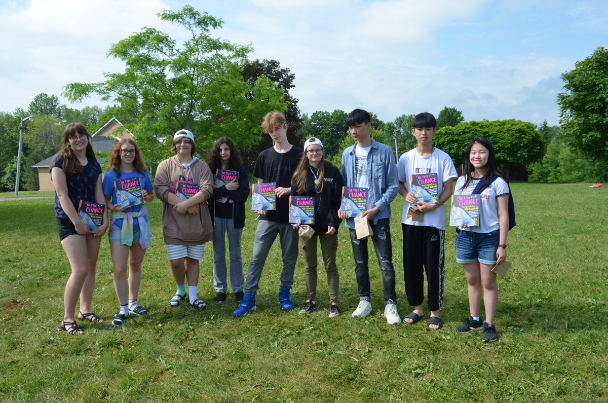 bethechangepub's tweet photo. Excited to send these inspiring and happy campers at @metowe 's Take Action Camp back home with #bethechangebook,  a book that shows how to use creativity to amplify your community and civic actions. https://t.co/tnJF1qEFfu