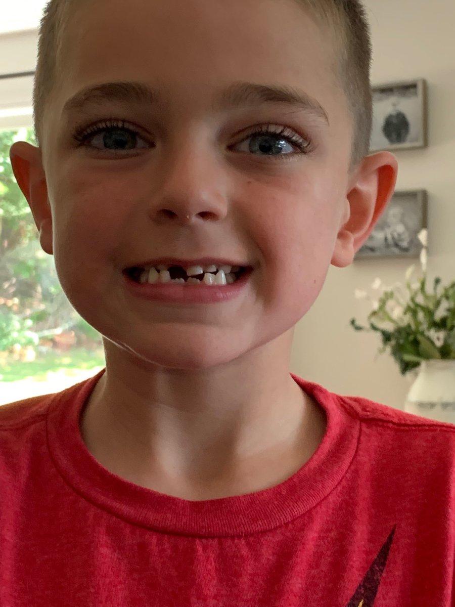 QuarantoKevin's tweet image. Hockey player for Halloween!! #noteeth