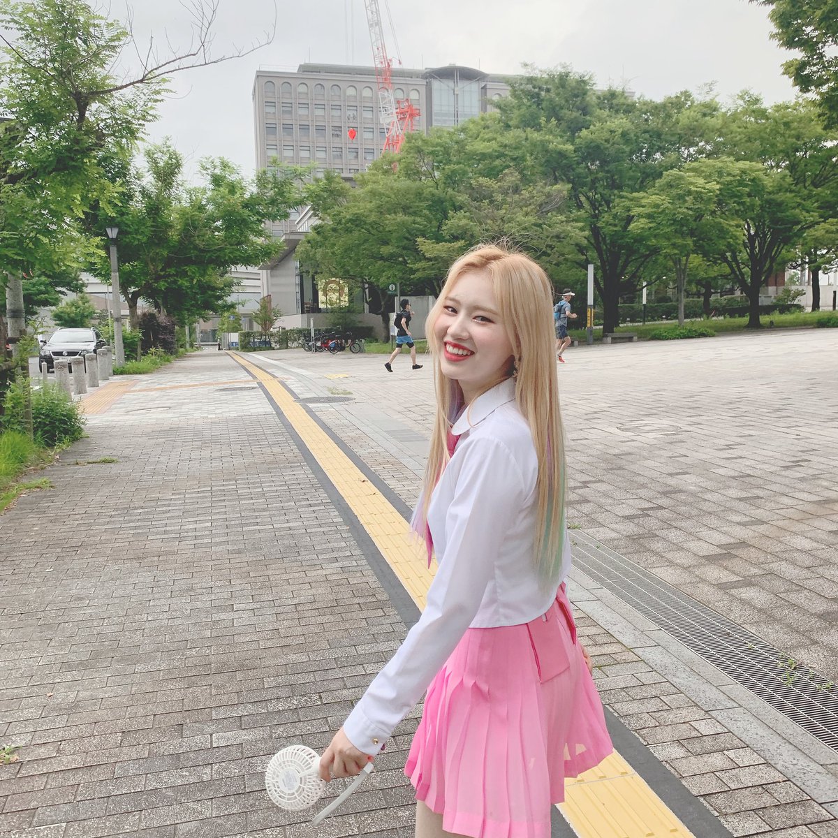 wemefied_'s tweet photo. Hello everyone! 

This eli once again >...< sorry I've been so inactive and honestly feel so awkward here. So I decided to moved account (@haellyrim) and start a new! I would love to talk to you there! 

I'll start the account tomorrow! and Happy Birthday to my queen Haerim ❣️ https://t.co/3h4Z3ZcOuv