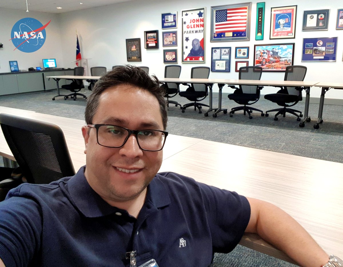 Esta será la oficina de EXN en este fin de semana. 
Fuimos invitados a la celebración de los 50 años del hombre en la luna. Todo listo para mañana!
#EXNenlaNASA