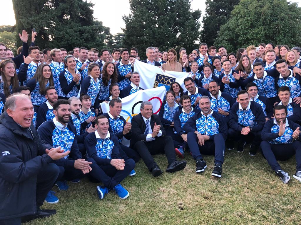 #Lima2019 Mauricio Macri despidió a la delegación argentina que competirá en los Juegos Panamericanos Lima 2019: bit.ly/2Y1Bh0h

#VamosArgentina🇦🇷🇦🇷🇦🇷