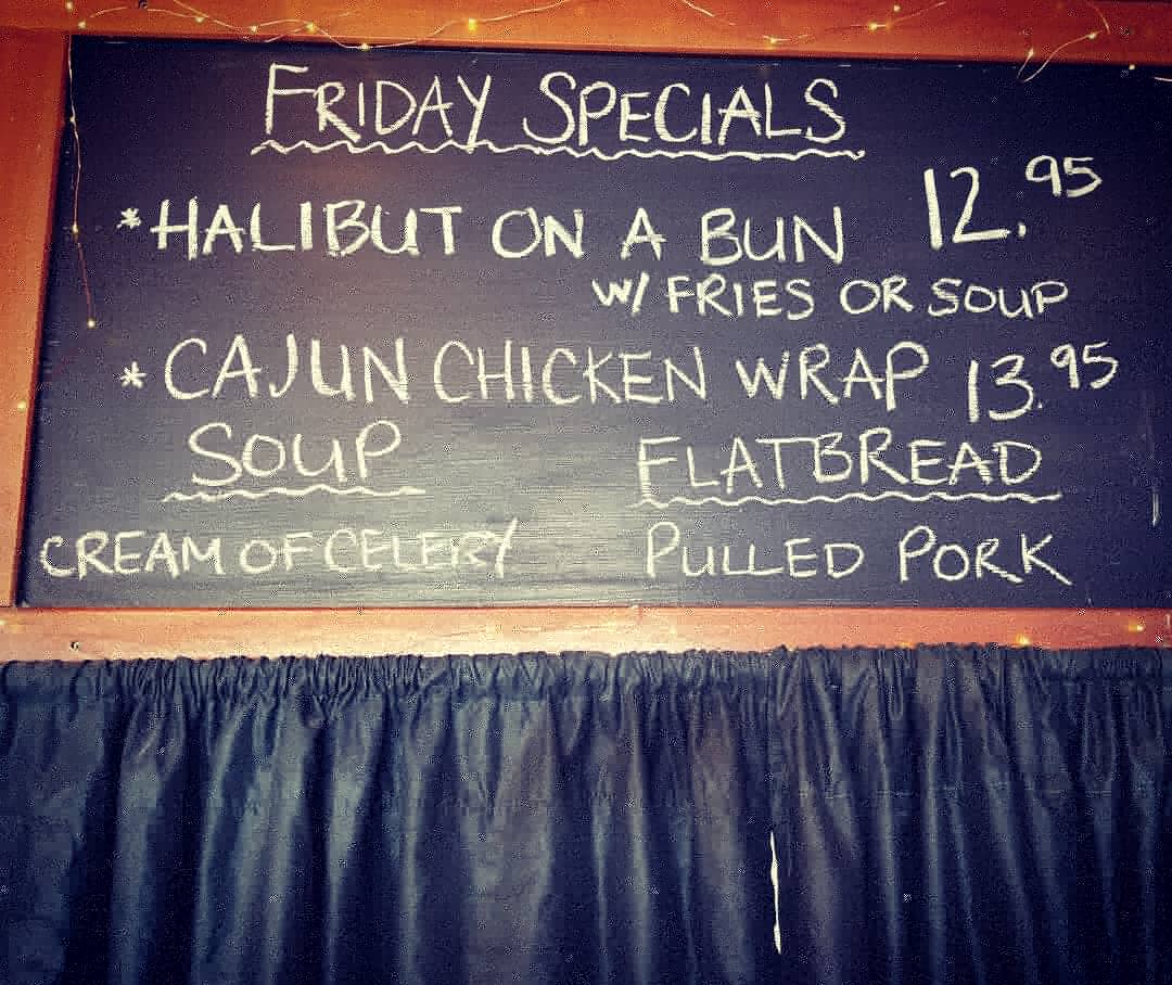 thebalafallspub's tweet photo. Fish Friday! 2 Piece Halibut and chips for 14.95 and Fish on a bun will stay on the board just it's a sandwich kind of day ... and @savanah_sutcliffe has the best writing :) See y'all @jamesbarkerband at the Kee tonight!
#countrymusic #yourfriendsarealreadyhere #bfpnext2thekee https://t.co/1ST5Pqci6i