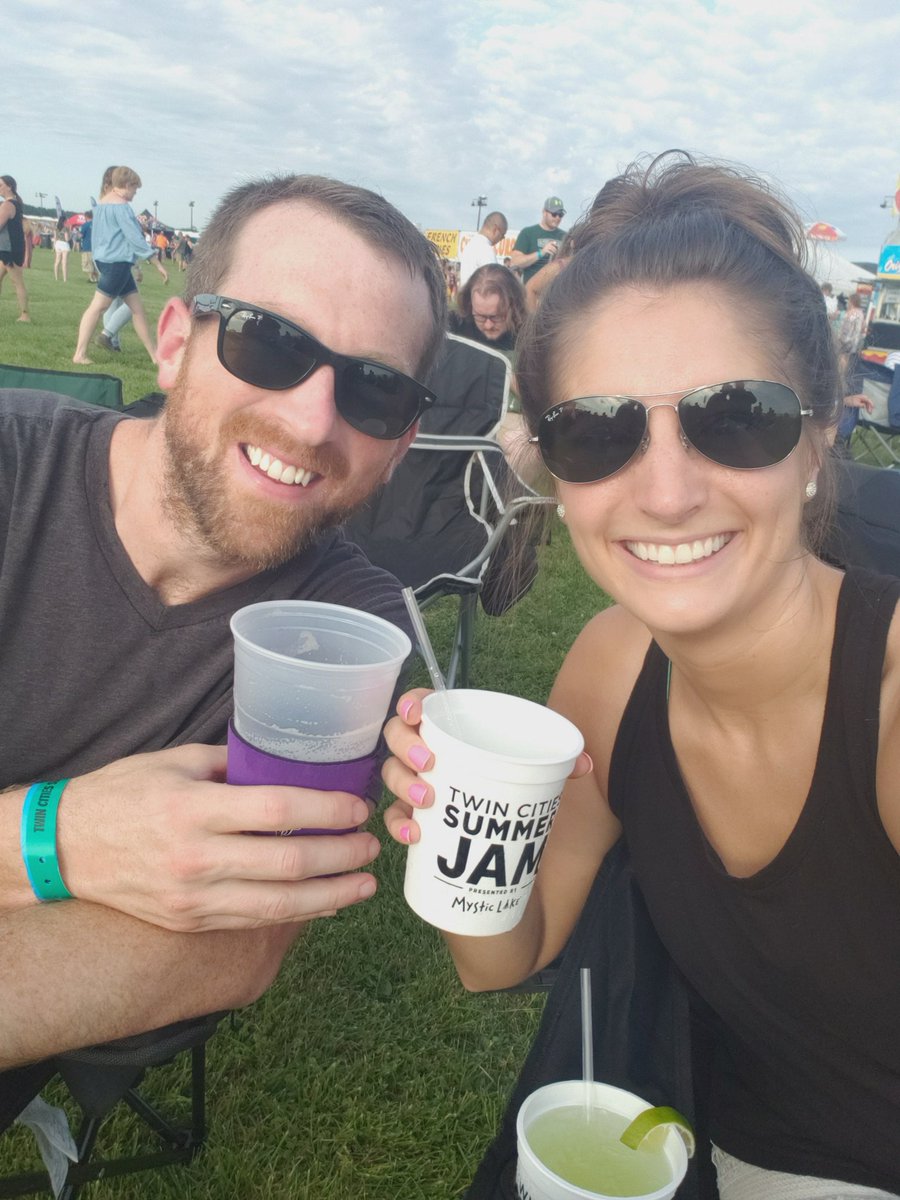 GlorColoring's tweet image. Let's go @Chris_Hawkey! #K102TCSJ #Upgrade #Sweating @K102 #TCSJ