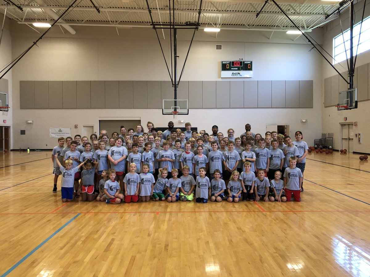 AP_BBall's tweet photo. #APBSummerCamp6

Thank you to the campers for coming out this week working hard &amp; improving their game. Most of all I would like to thank the parents of these kids. We got better in each and every way Thank You @academy and North Georgia Health System for being a sponsor. https://t.co/XBwsrZAjDc