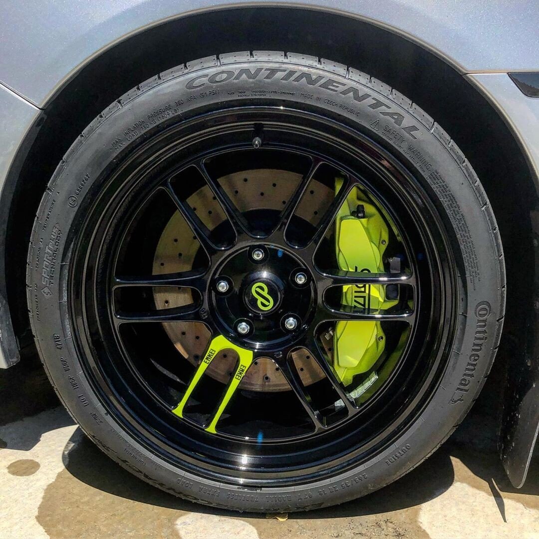 FlatOutGraphics tweet picture