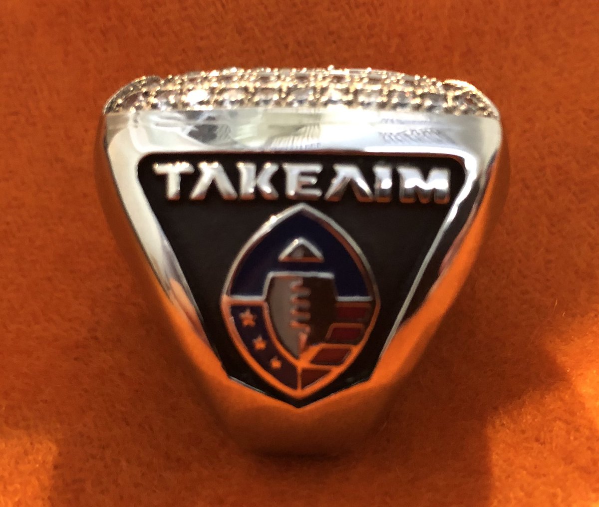 GoWithBrentwood's tweet photo. The One, and Only ALLIANCE OF AMERICAN FOOTBALL CHAMPIONSHIP RING crafted by @Jostens recognizing The ORLANDO APOLLOS 2019 TITLE as recognized by @FanDuel THANK YOU TO ALL OF OUR FANS &amp; PARTNERS FOR YOUR SUPPORT 🏈 Now, and Forever, 🏹#TakeAim https://t.co/RkZJjv7b9y