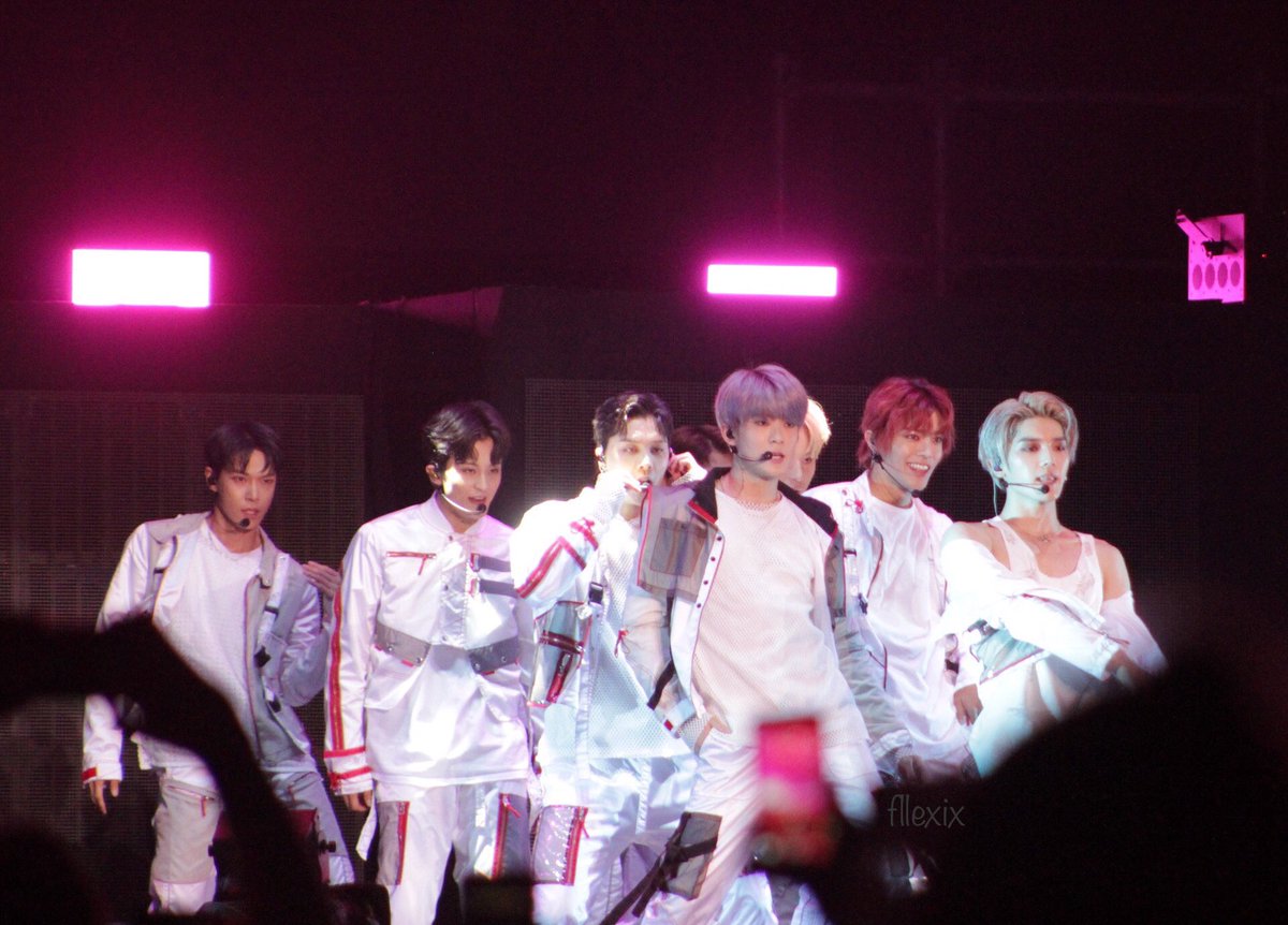 fllexix's tweet photo. #nctinmoscow #nctinrussia #NCT127 https://t.co/u4CT7k0Lom