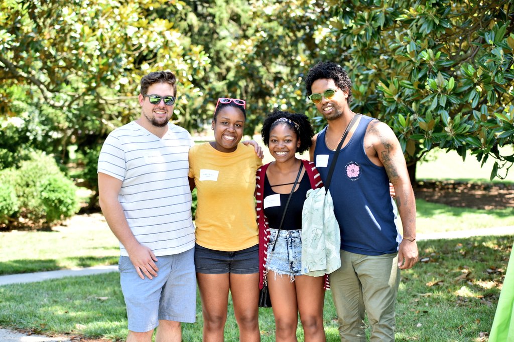 SidwellFriends's tweet photo. Summer with Friends is off to a great start. DC Friends visited @LincolnsCottage and Seattle Friends teamed up with @EarthCorps for a day of service. Thank you to all who helped make these great successes. You're up next Big Apple Friends! 😀#summerwithfriends https://t.co/dUDC0wqXQV