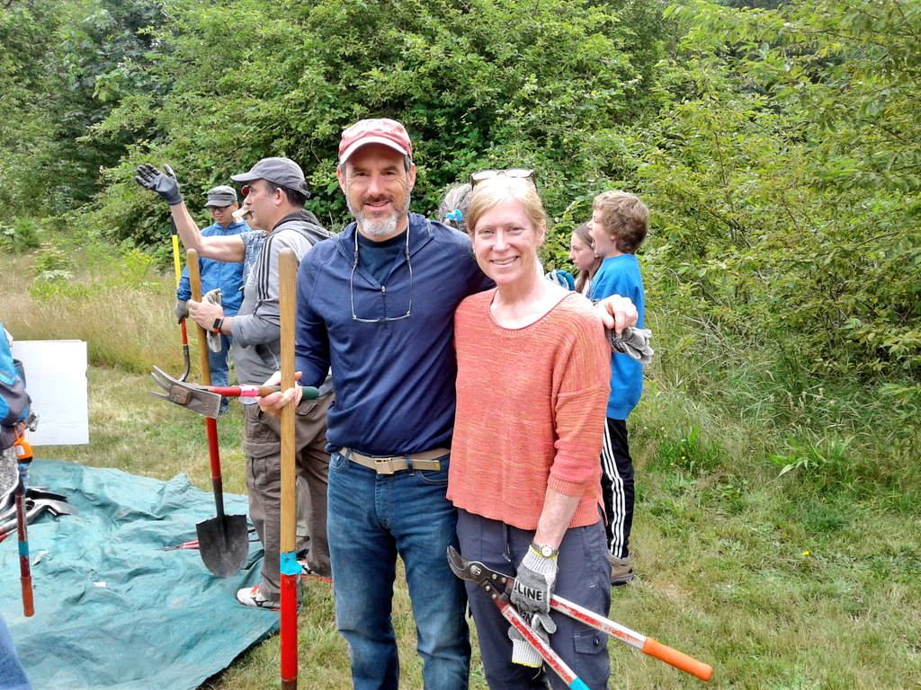 SidwellFriends's tweet photo. Summer with Friends is off to a great start. DC Friends visited @LincolnsCottage and Seattle Friends teamed up with @EarthCorps for a day of service. Thank you to all who helped make these great successes. You're up next Big Apple Friends! 😀#summerwithfriends https://t.co/dUDC0wqXQV