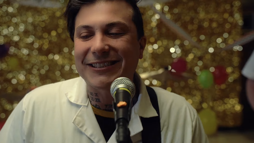 Heavy News tweet media