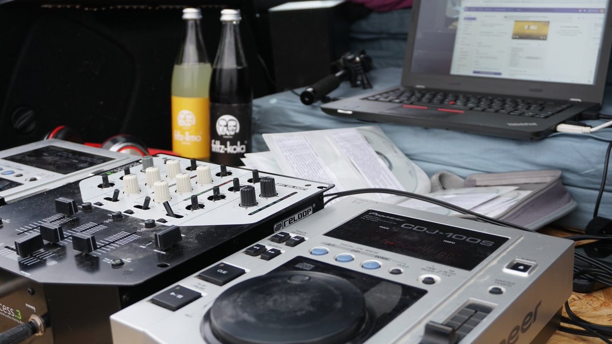 ProjektPing's tweet photo. Alles ist starklar! 😎

Kommt vorbei! 🎵🎶💛

@dynaswelt @schnabelino 

https://t.co/85KUsiVrgl https://t.co/RkLM3fv38O