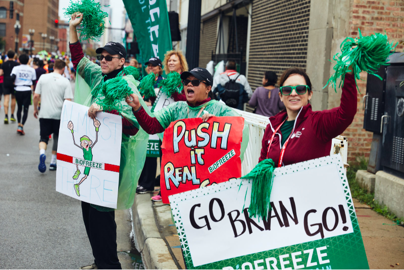 theSFmarathon's tweet image. Fans - Come by the @Biofreeze Block at Bryant and Embarcadero to cheer on your runners, snag some free cheer gear, and indulge in exclusive BSFM food truck favorites! #BiofreezeSFM #FeelNoLimits