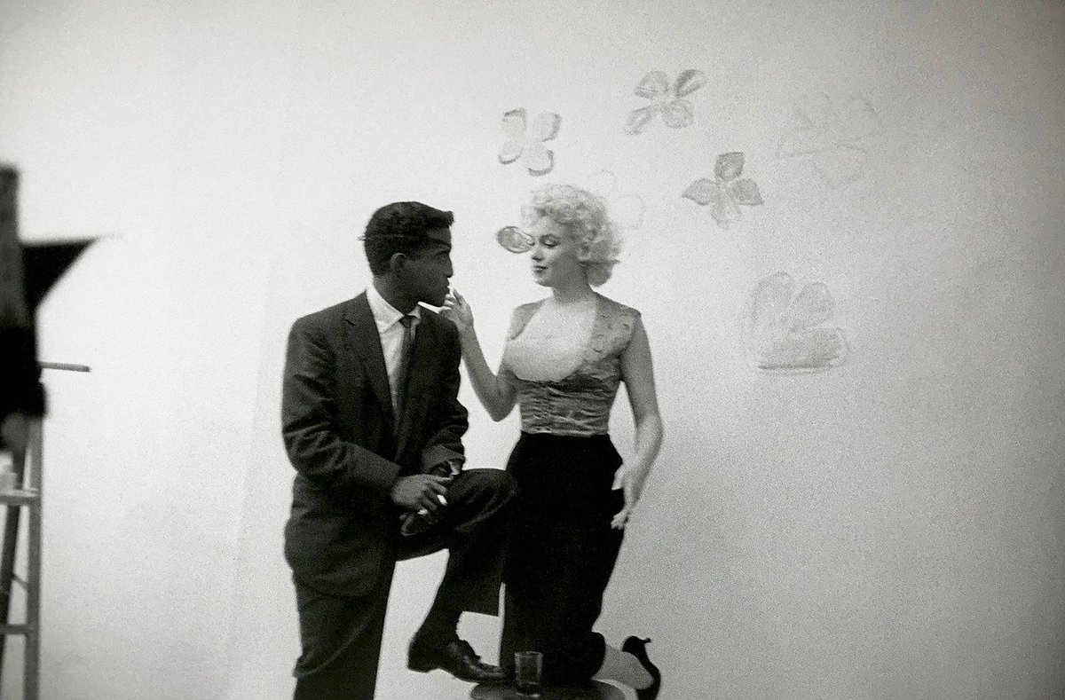 FabioMatteuzzi's tweet photo. #MarilynMonroe and #SammyDavisJr. photographed by #MiltonGreene, 1955.
@MarilynSpirit @MarilynDiary @SammyDavisJr_RP @aMarilynFan https://t.co/XyZMm9v9cl