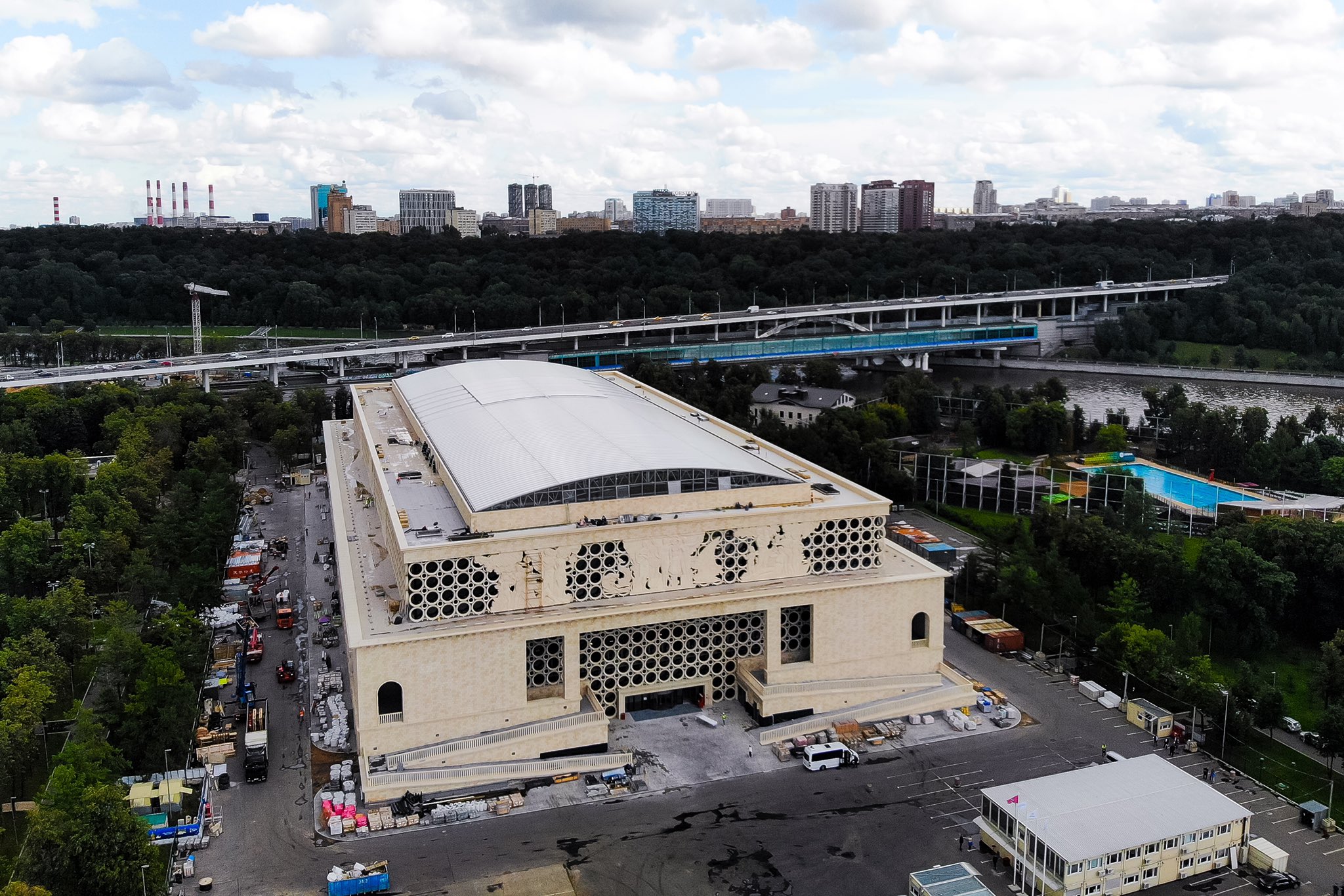 Олимпийский бассейн Лужники