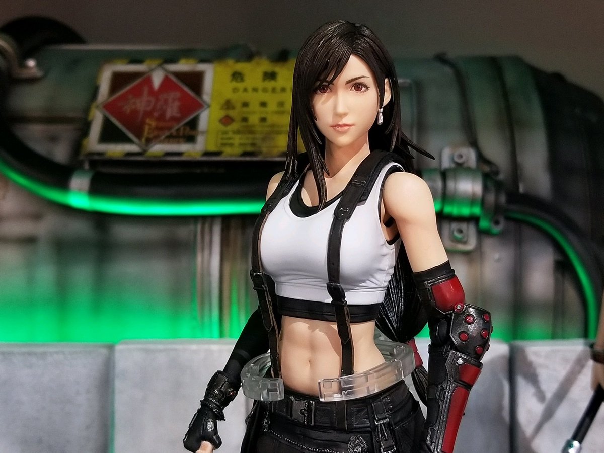 final fantasy vii remake play arts kai