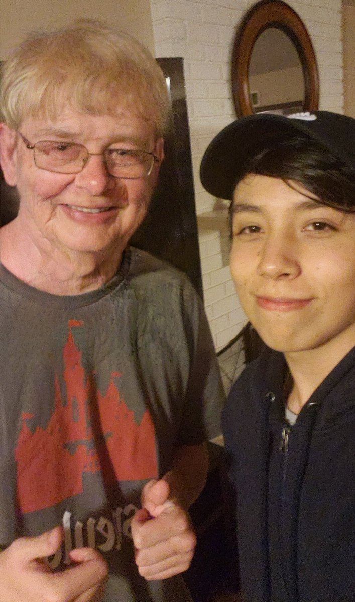 Quackity's tweet photo. had a great time with grandpa https://t.co/yPYgtfneRr