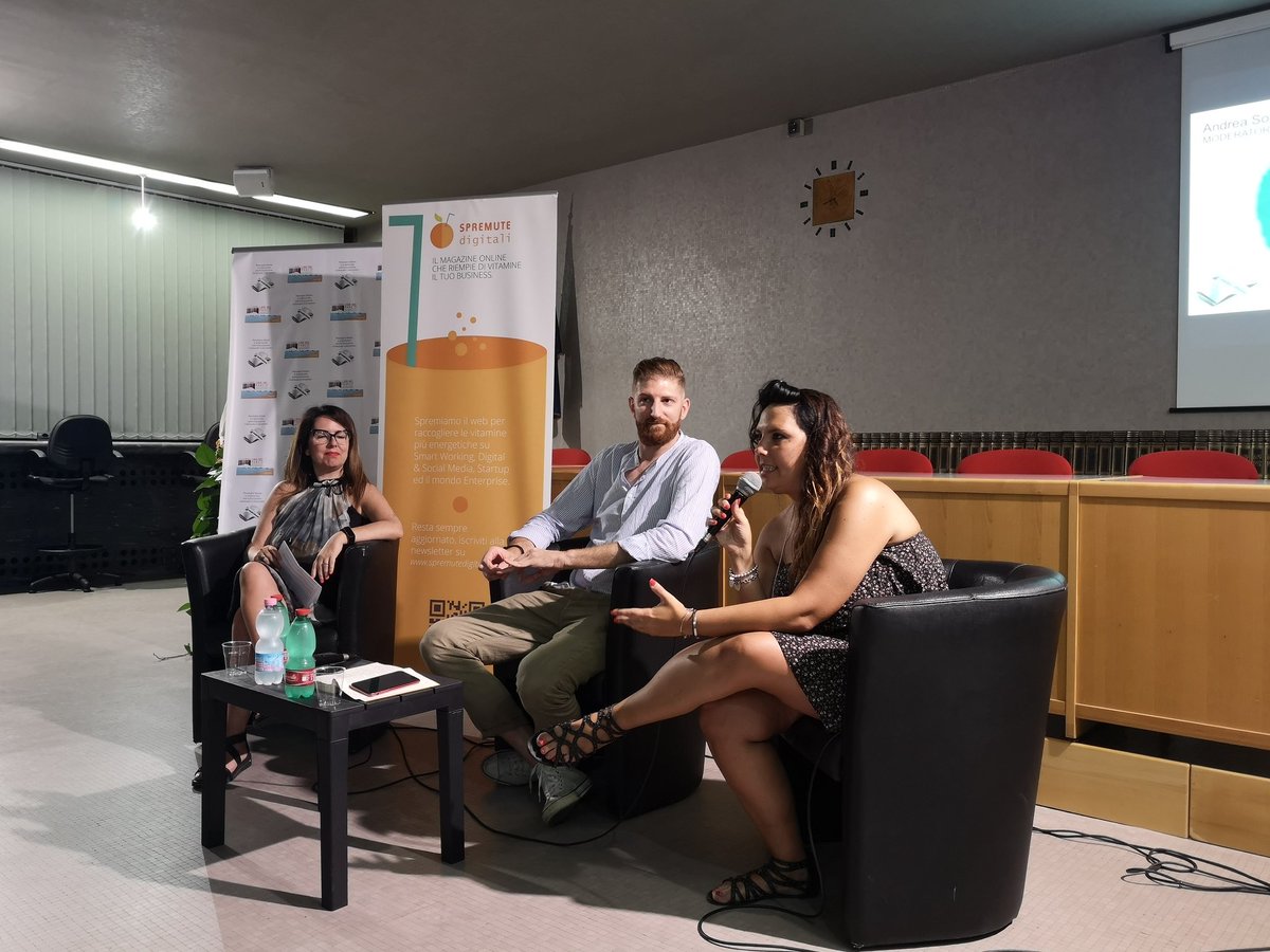 «L'educazione civica digitale è un tema fondamentale, un dialogo d a portare nei nostri contesti. Siamo parte attiva del cambiamento». <a href="/ASolimene/">Andrea Solimene</a> apre l'evento #GalateoLinkedIn di oggi a Sabaudia. Un momento di condivisione! #19luglio