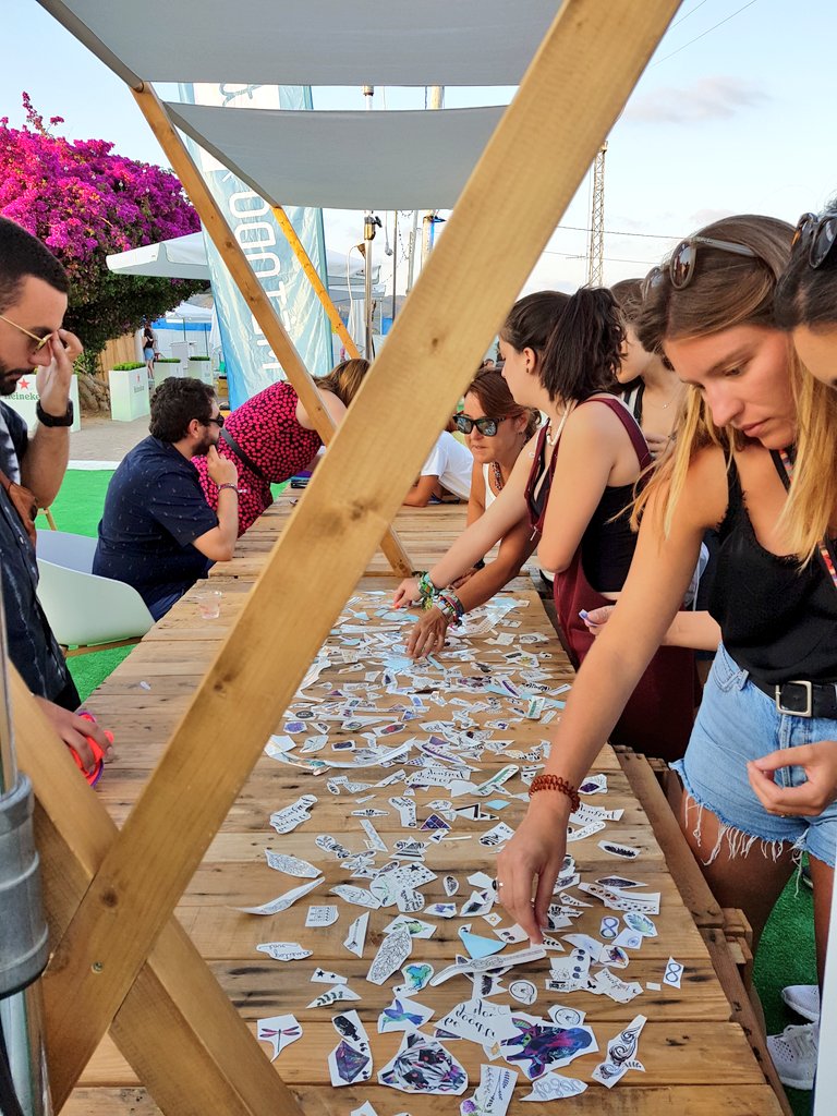 EDEMempresarios's tweet photo. ¿Te gusta cómo queda? Los mejores #tattoos temporales del @fiberfib están el stand de @tatuing_ en #FibProStartUps ¡Ven y elige el tuyo! https://t.co/J0mQnXFleV