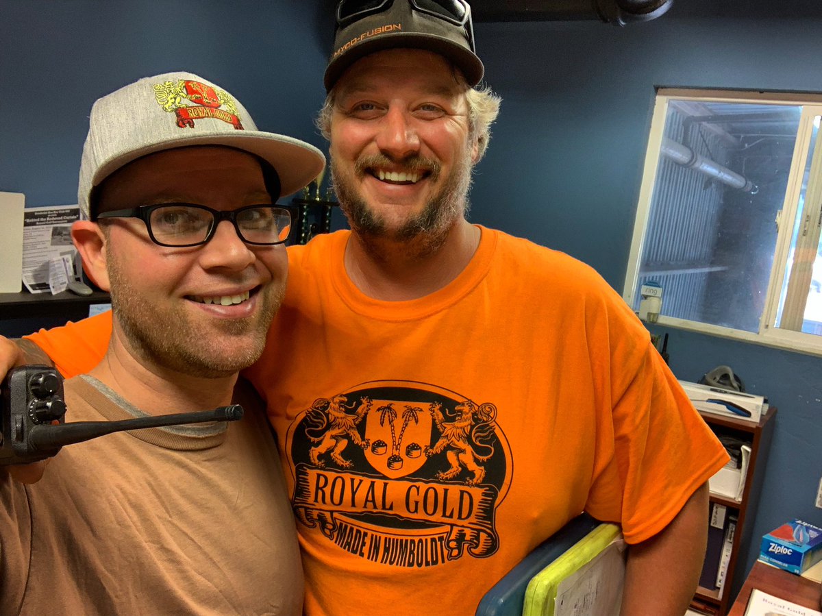 RoyalGoldSoil's tweet photo. Shout out to our Bulk Soil Yard Guru @capitanscribz for keeping our bulk game
๐ฏ and for looking good in that safety orange ๐
#safetyfirst
#getyourhandsdirty #growyourown #garden #havesomefun #wekeepitrolling #royalgoldsoil #madeinhumboldt #grow4thegold #royalgrown https://t.co/0GHvbusOZN