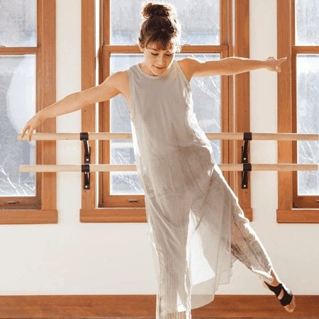 getpiga's tweet photo. Out footwraps were created because too many people need to feel safely grounded, balanced or relieved from sore feet while engaging in barefoot sports and activities.

#getpiga #pigaone #piga #pilates #yoga #dance #MMA #plantarfaciiatis #bunions #archsupport https://t.co/PXwFwIXsTF
