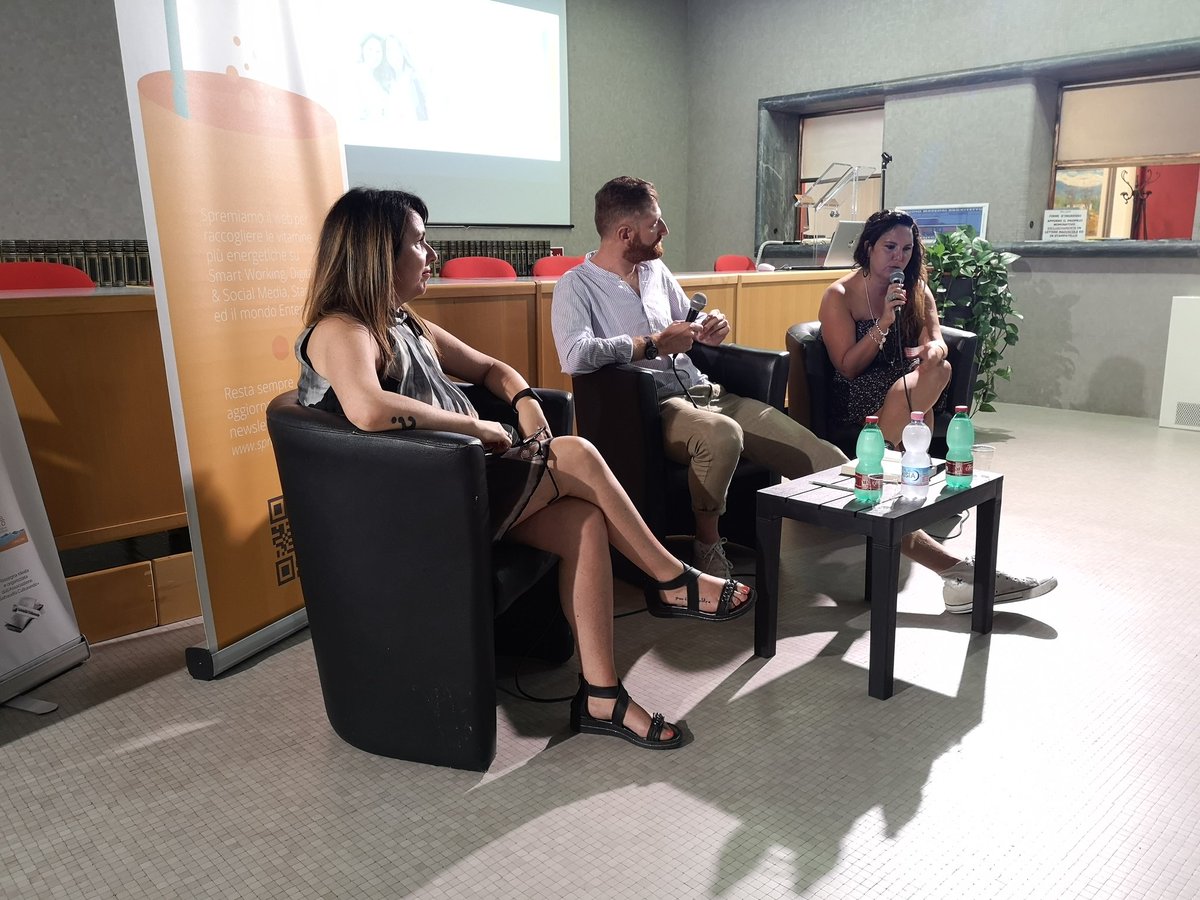 «Il primo assioma della comunicazione vale molto di più con il digitale. Il problema non sono i social, ma la diffusa "non consapevolezza" delle nostre azioni sui social». Una grande <a href="/valemariniHR/">Valentina Marini</a> ci illumina su un argomento spinoso.

#GalateoLinkedIn #19luglio