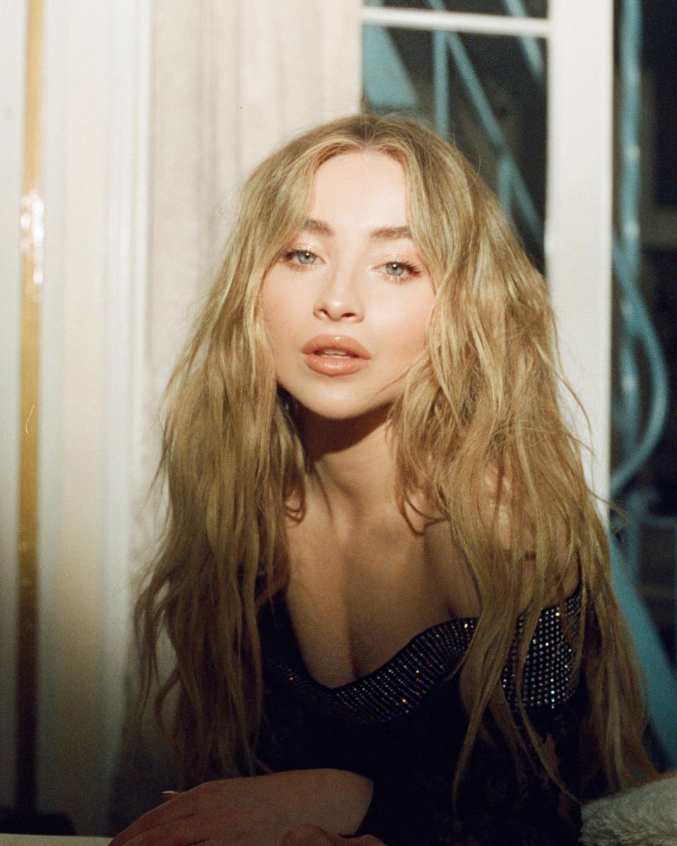 iHeartRadio's tweet photo. Didn't even know I could be more in love with @SabrinaAnnLynn (and Singular Act 2) but here I am 🖤 https://t.co/qJn0YEClgd