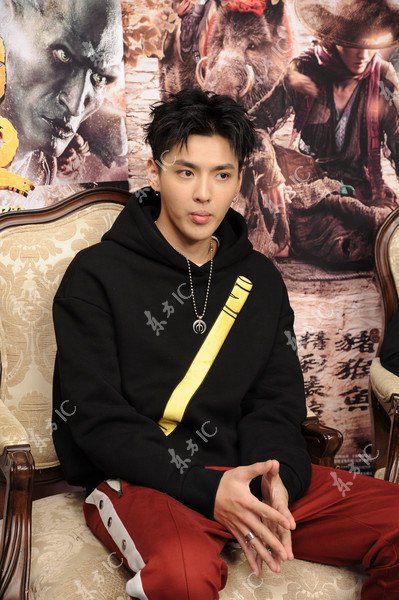 aasma_shine's tweet image. Kris Wu and his cute, weird, cool, and hot expressions😉😍
A thread.

#KrisWu #Wuyifan #KrisPak