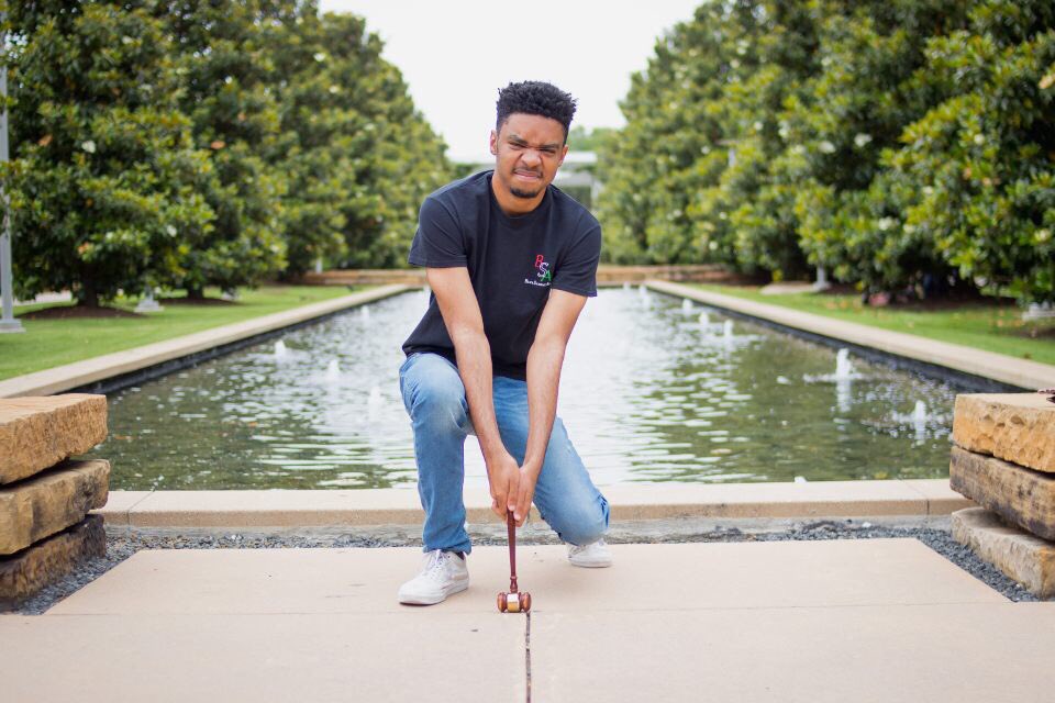 UTD_BSA's tweet photo. Hi, I am Hollis Harnsberry and I am your current Treasurer.
I am a sophomore majoring in Information, Technology, and Systems.
My goal for BSA is to “help ensure a beneficial environment for black students.  
Follow me @ Instagram - hollis_kh Twitter - KhHollis https://t.co/YZlfajayO7