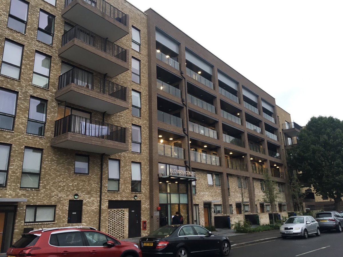 Leo Pollak tweet media