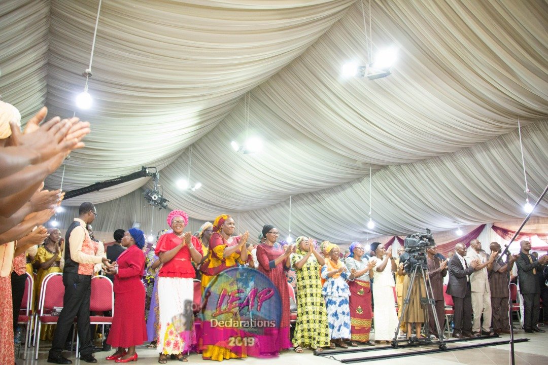 Prince_Emmie's tweet photo. #Day3 @ConnectEnugu 
THIS IS THE DAY OF THE LORD PROPER AND NOTHING WILL HINDER HIM. 
JERE 30:1-3.
#PastorACOhanebo

#LEAPDeclarations 
👉https://t.co/H1ZOGj6fp1

#WCCRM
#WCCRMOutreaches
#EnuguState

@wccrmhq 
 
@Lindaikeji_Blog 
 
@lindaikejitv 
 
@instablog9ja https://t.co/YDIb2PrW0z