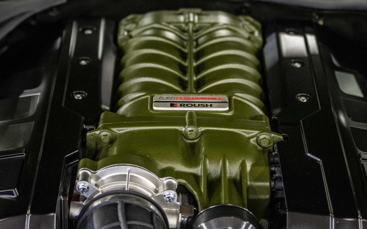 ROUSHPerf's tweet photo. Looking forward to the start of @EAA AirVenture this weekend! We have one question for you. Who's ready to check out the one-of-one ROUSH "Old Crow" Mustang GT in person next week? #FordAirVenture #OldCrowMustang #OSH19 https://t.co/CgIoGoPQct