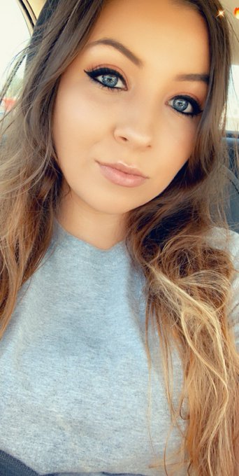 Cashapp me :) $brooke82292 https://t.co/IhXexINWLg<a href="/tag/femdom"class="tags"><span>#femdom</span></a><a href="/tag/sundayfunday"class="tags"><span>#sundayfunday</span></a><a href="/tag/findom"class="tags"><span>#findom</span></a><a href="/tag/paypig"class="tags"><span>#paypig</span></a><a href="/tag/piggyc"class="tags"><span>#piggyc</span></a>