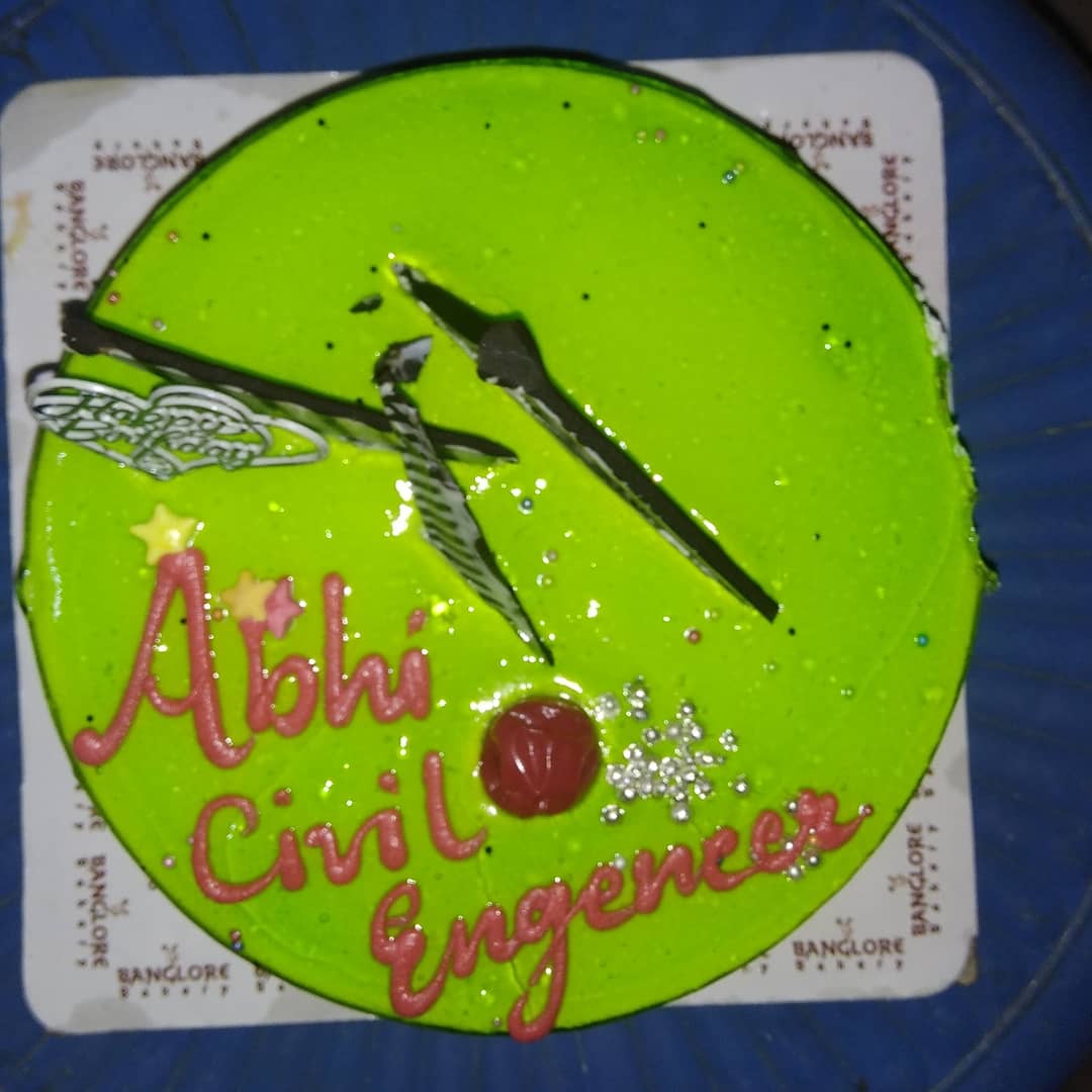 tejas_haste's tweet photo. Happy birthday #bro@@@🎂🎉🎉 https://t.co/JiX5cmqXPm