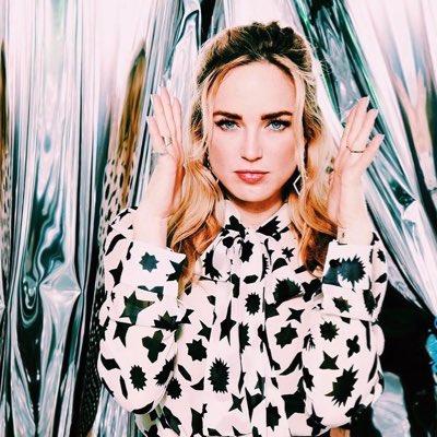 SaraofLegends's tweet image. #NewProfilePic