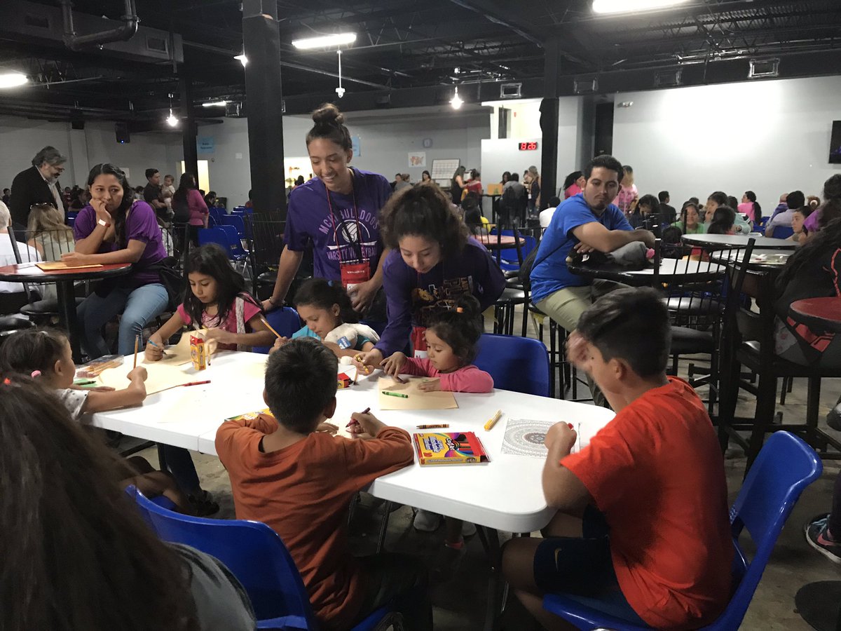 tamezfrench's tweet photo. “Beyond the Border” project day 3 included origami in its plans. @davidd_li @valegarcia_95 https://t.co/ne3VODPEKG